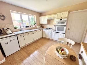 Photo 15- click for photo gallery